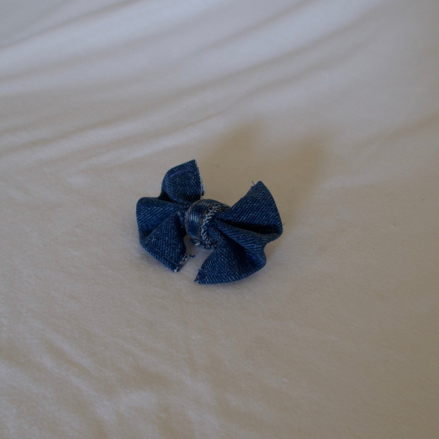 The Jean Bow Pin